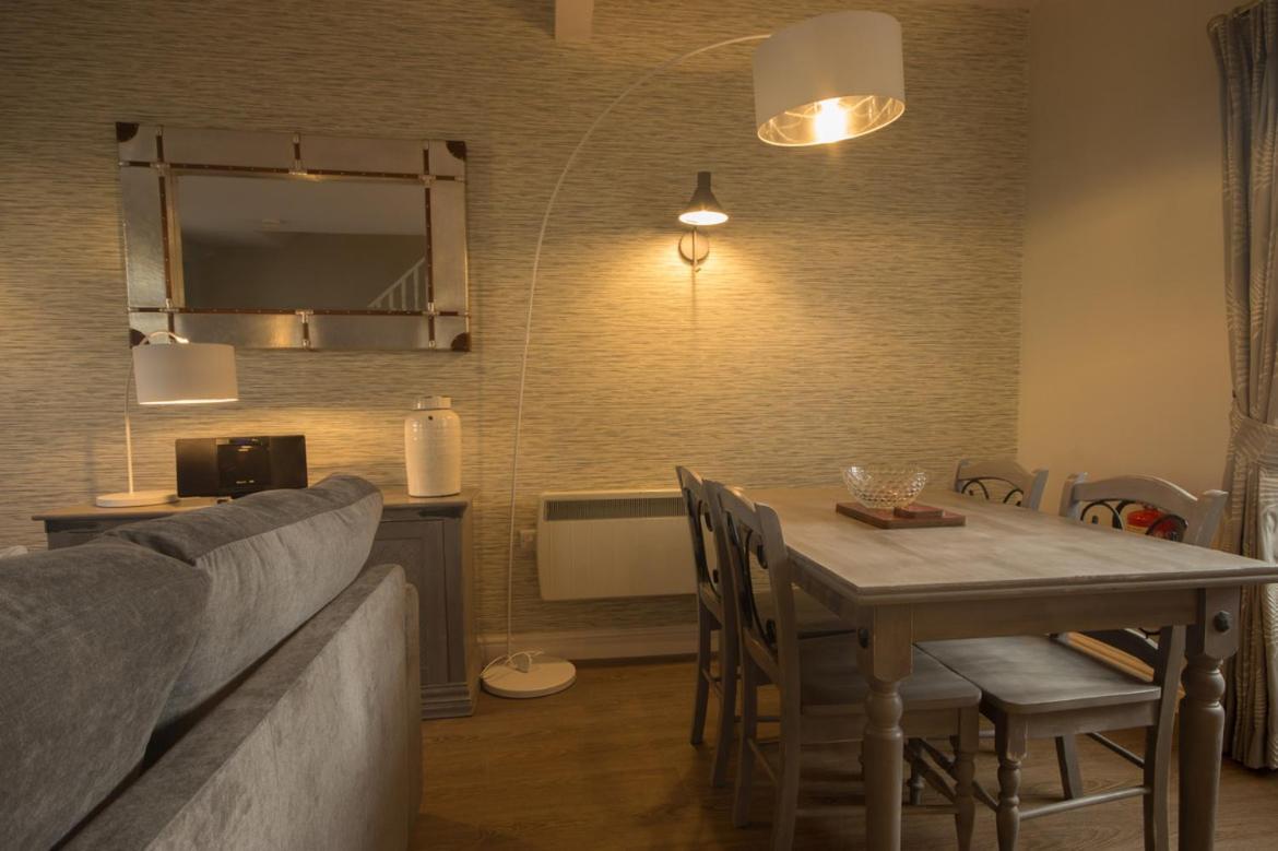 Eyam Cottage - Darwin Lake Holiday Village 매틀록 외부 사진